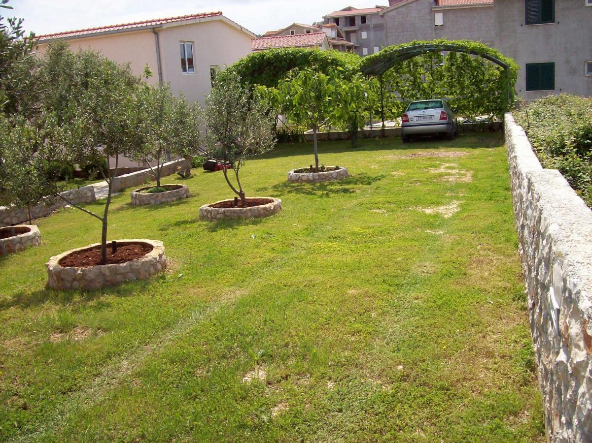 Apartments By The Sea Sevid, Trogir - 11505 Экстерьер фото